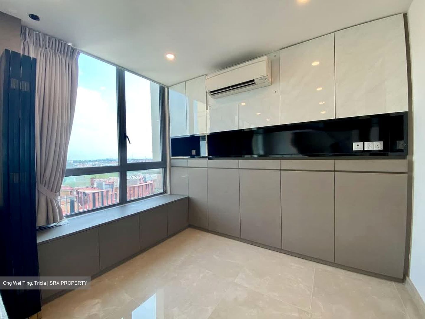 The Glades (D16), Condominium #563483461